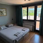 делфини Bed & Breakfast Varna